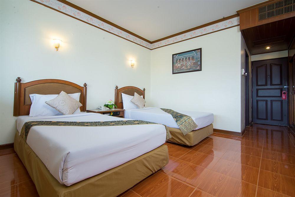 Krabi Royal Hotel Exterior photo
