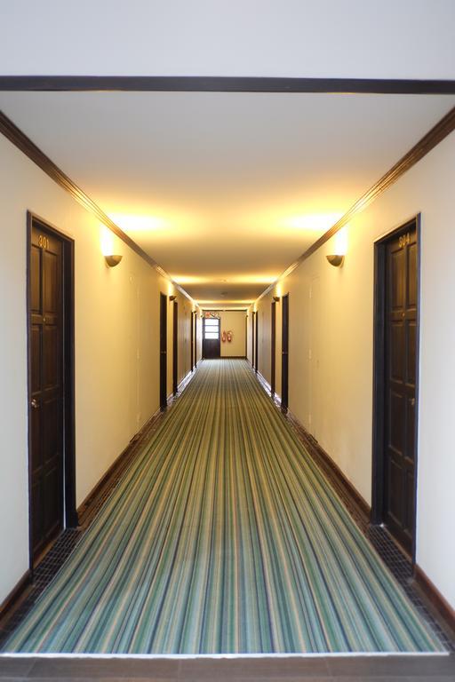 Krabi Royal Hotel Exterior photo