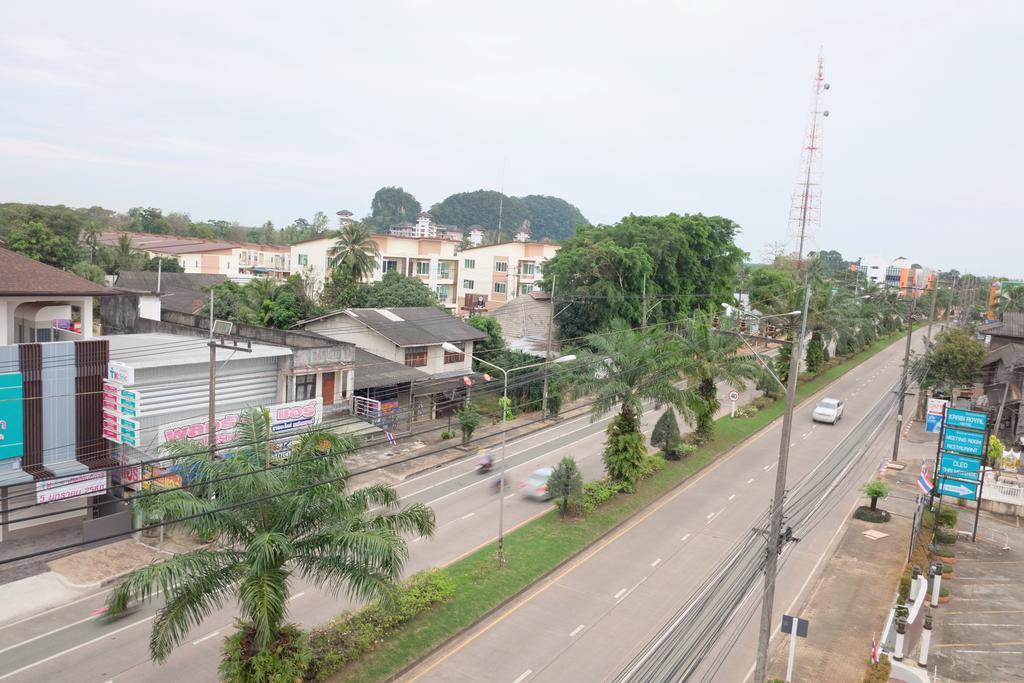 Krabi Royal Hotel Exterior photo